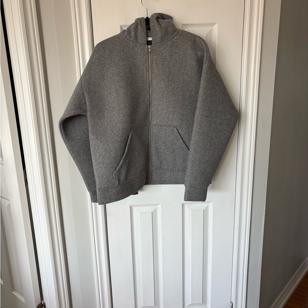 Zara Gray Zip Up Sweater/Jacket with Hood -NWOT